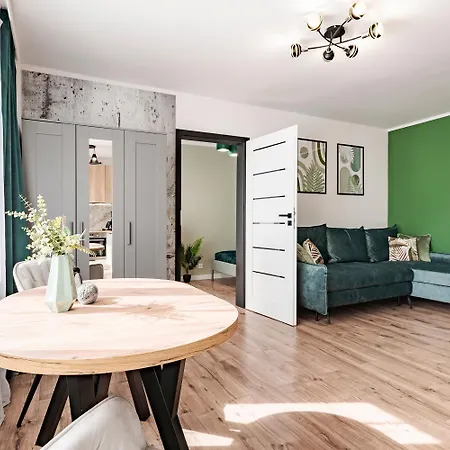 Appartamento Ciemnozielony 3city W Gdyni Niedaleko Plazy By Renters