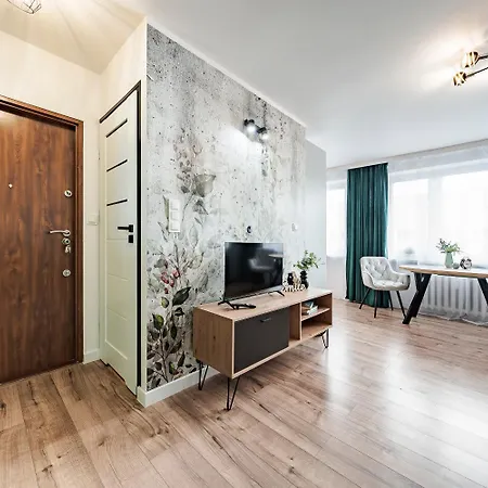 Ciemnozielony 3city W Gdyni Niedaleko Plazy By Renters Appartamento Gdynia